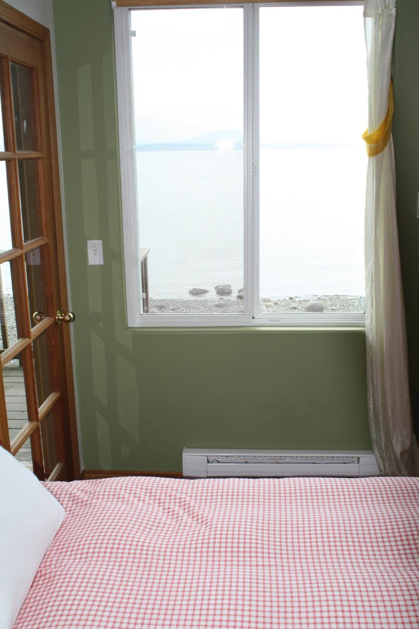 Orca Lodge Sointula Room photo